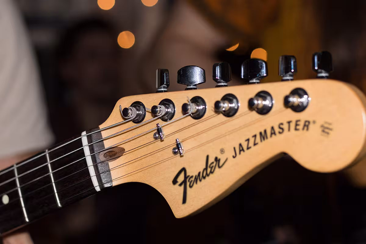 Guitar heads with Tuning Pegs